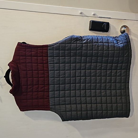Colosseum University of Minnesota Quilted Zip Up Vest XXL - Picture 3 of 7